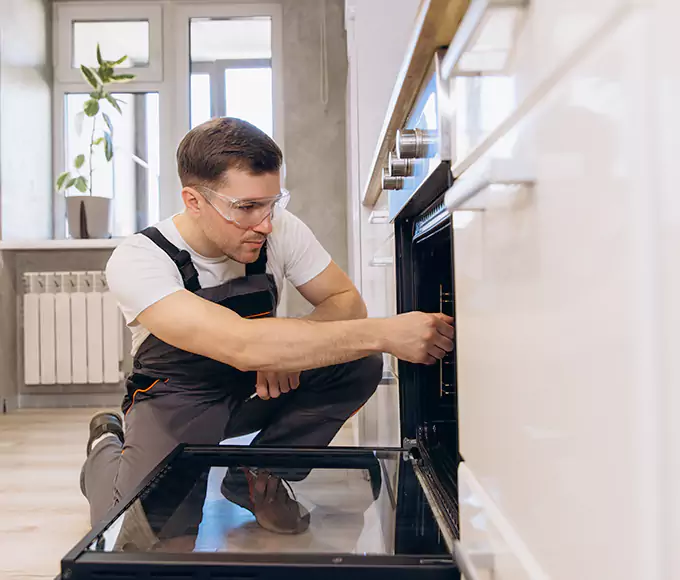 Why Everett Bakers Rely on Everett Appliance Pro for Every Electric Oven Fix?